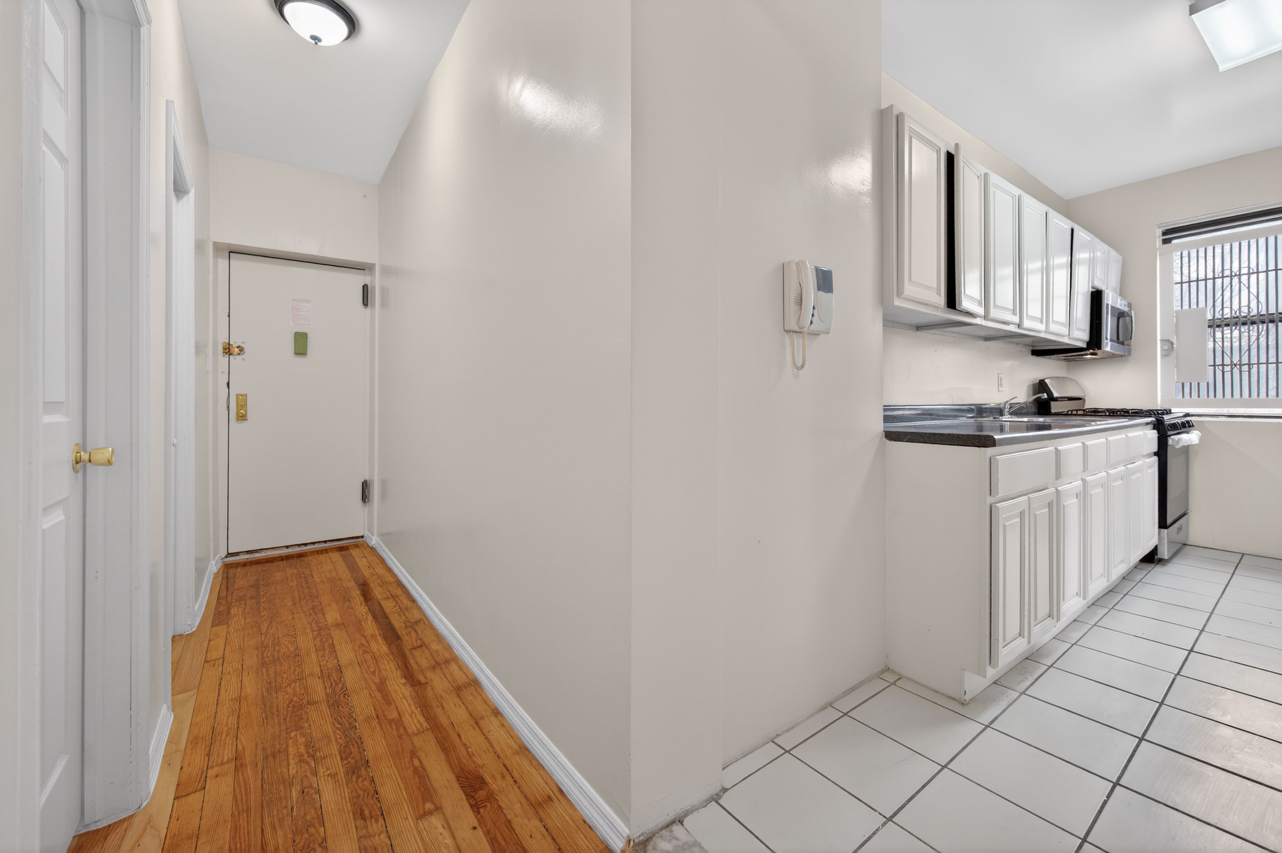 Bathroom with modern fixtures