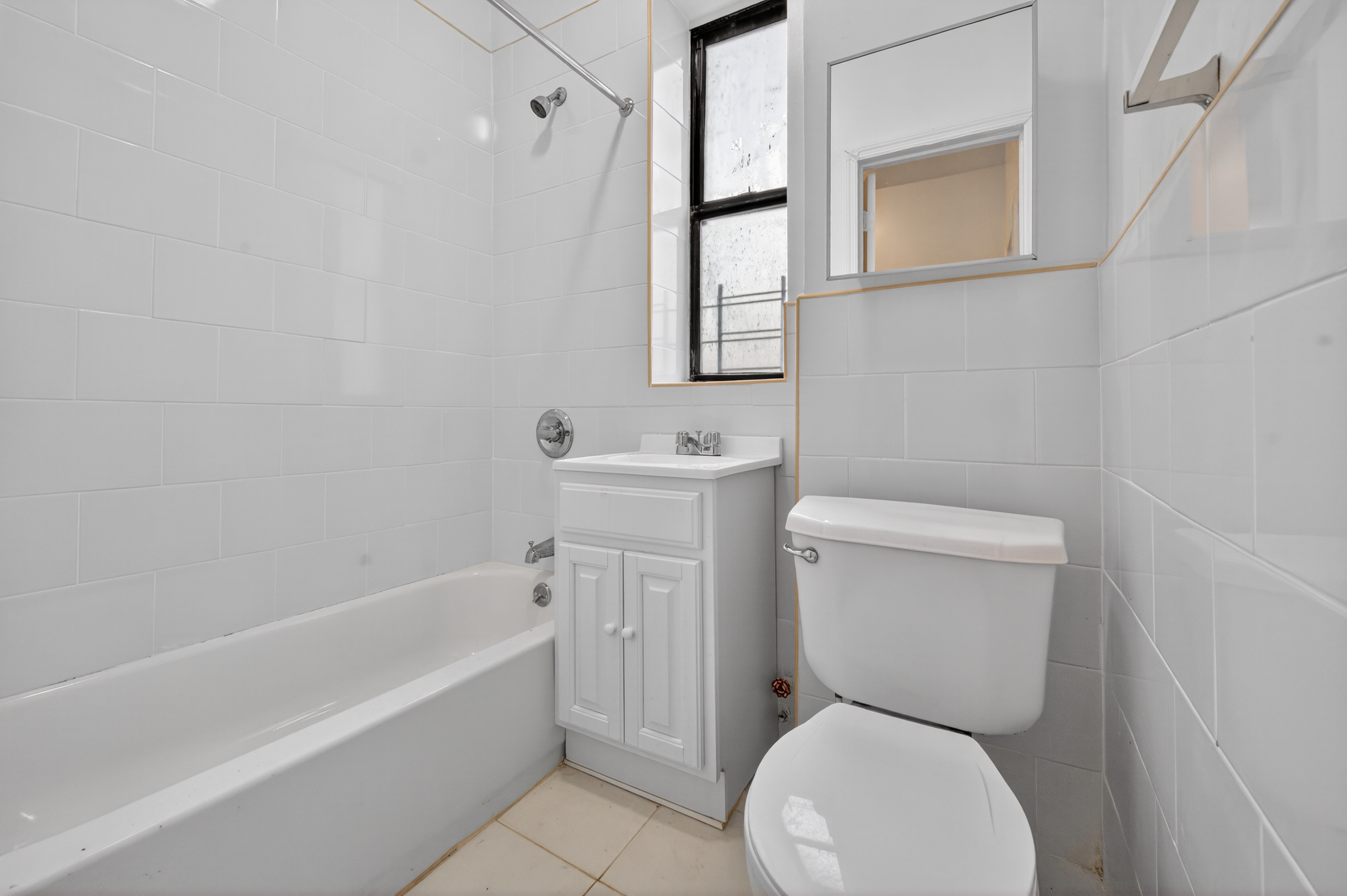 Interior space at 545 W 148th Street