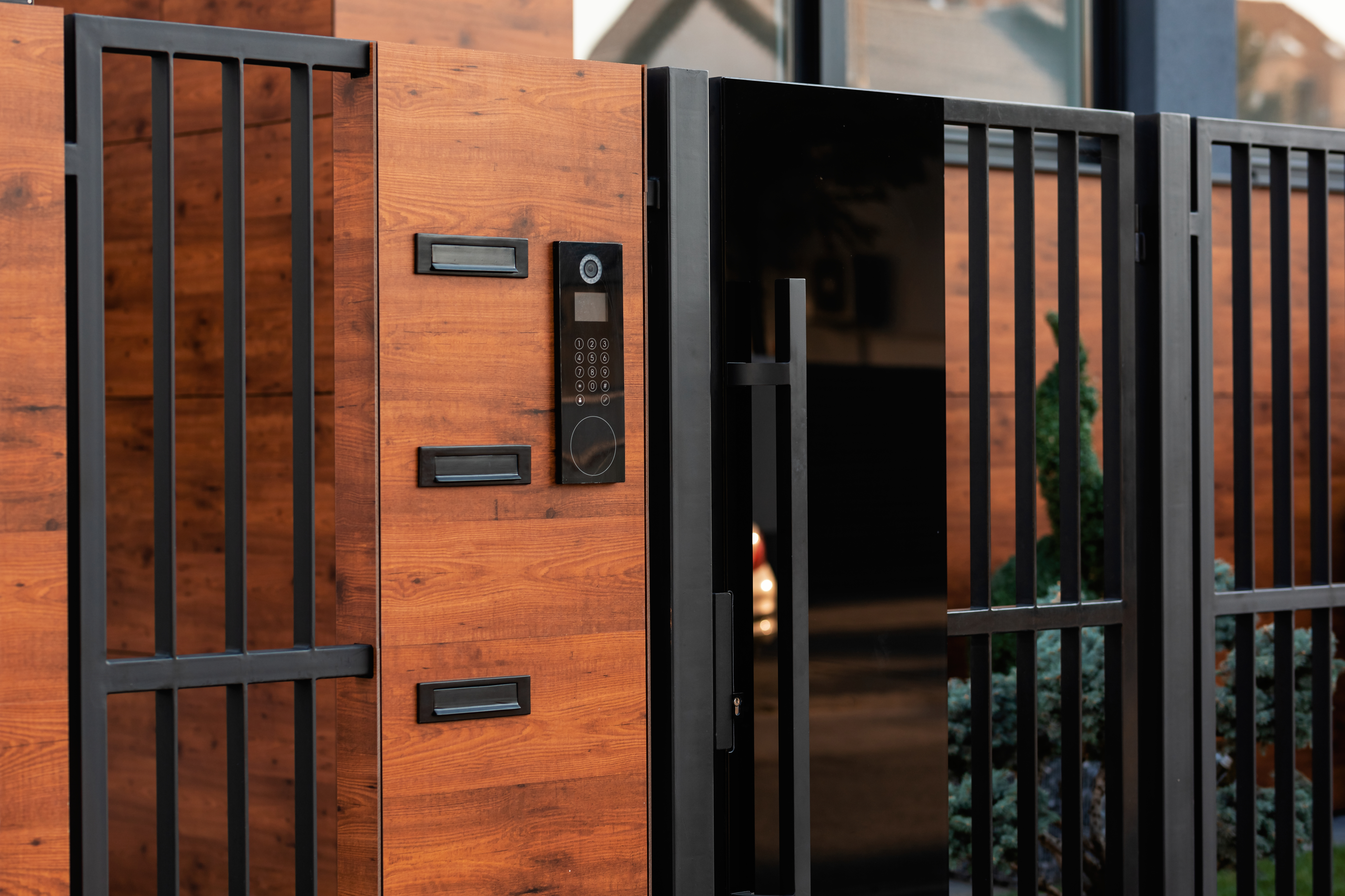 Smart Living Technology